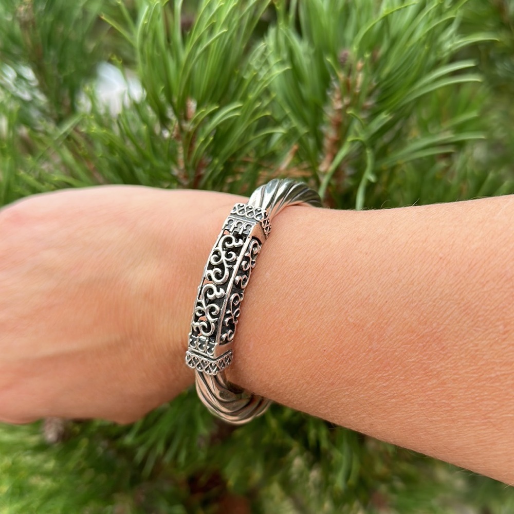 Silpada B0669 Sterling Silver Hinged Bangle Bracelet Filigree Floral 925 Vintage